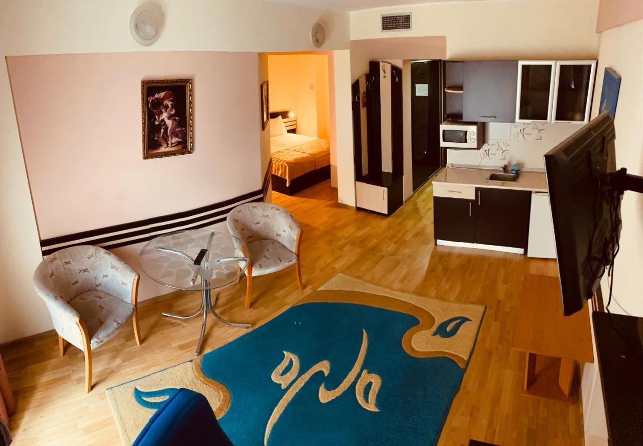 Hotel Zimbru Iasi Exterior foto